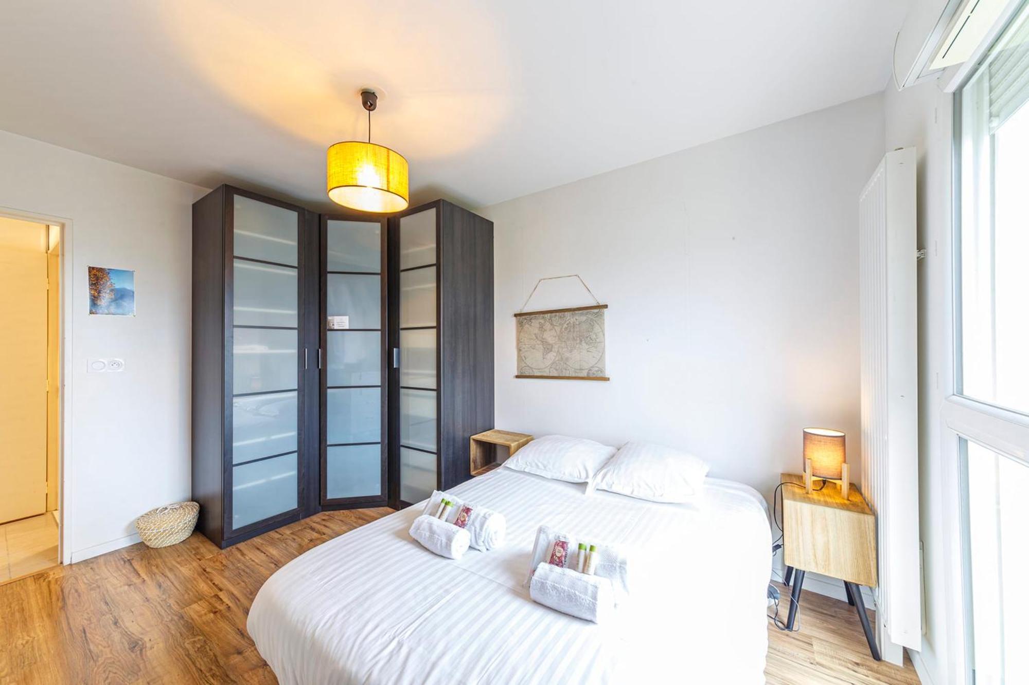 Le Jean Moulin - Appartement A 2 Pas Du Tramway Анже Экстерьер фото